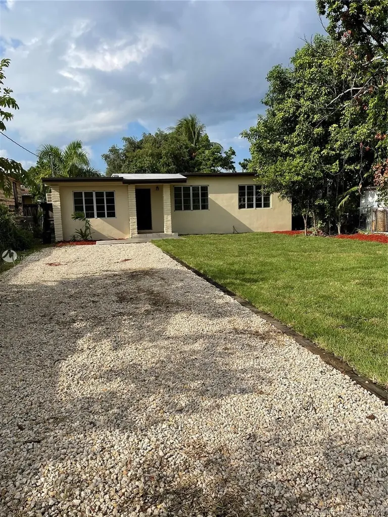 3147 NW 33rd Street Miami FL 33142