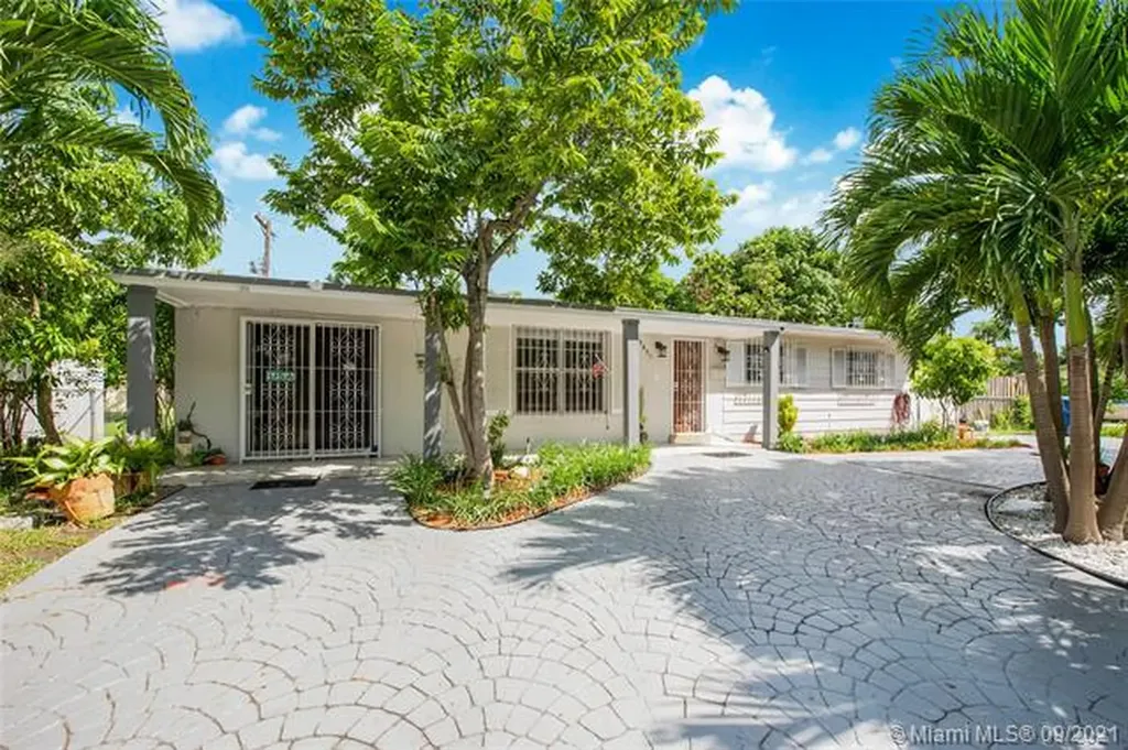 9805 SW 84th Street Miami FL 33173