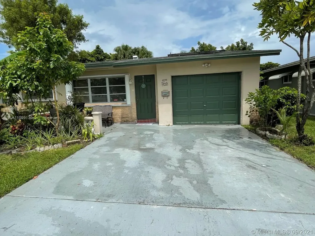 6895 NW 11th Court Margate FL 33063