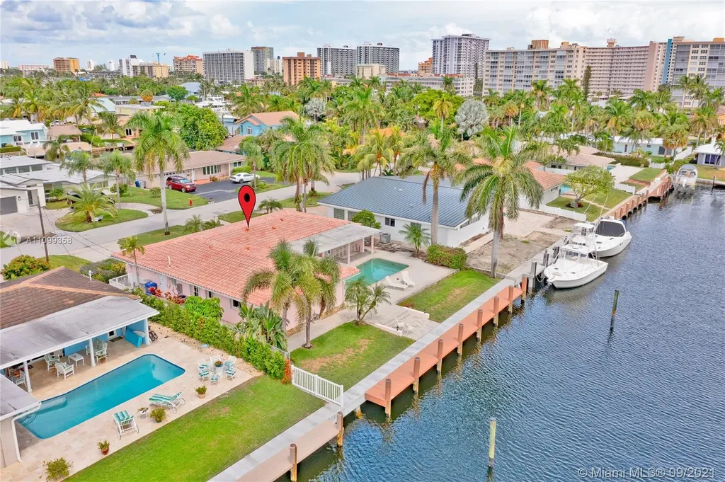 2740 NE 5th Street Pompano Beach FL 33062