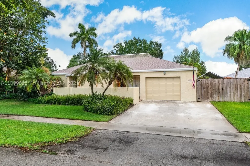 4980 SW 94th Terrace Cooper City FL 33328