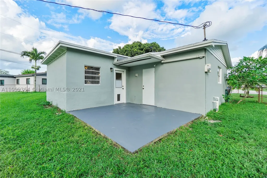 240 N 71st Avenue Hollywood FL 33024