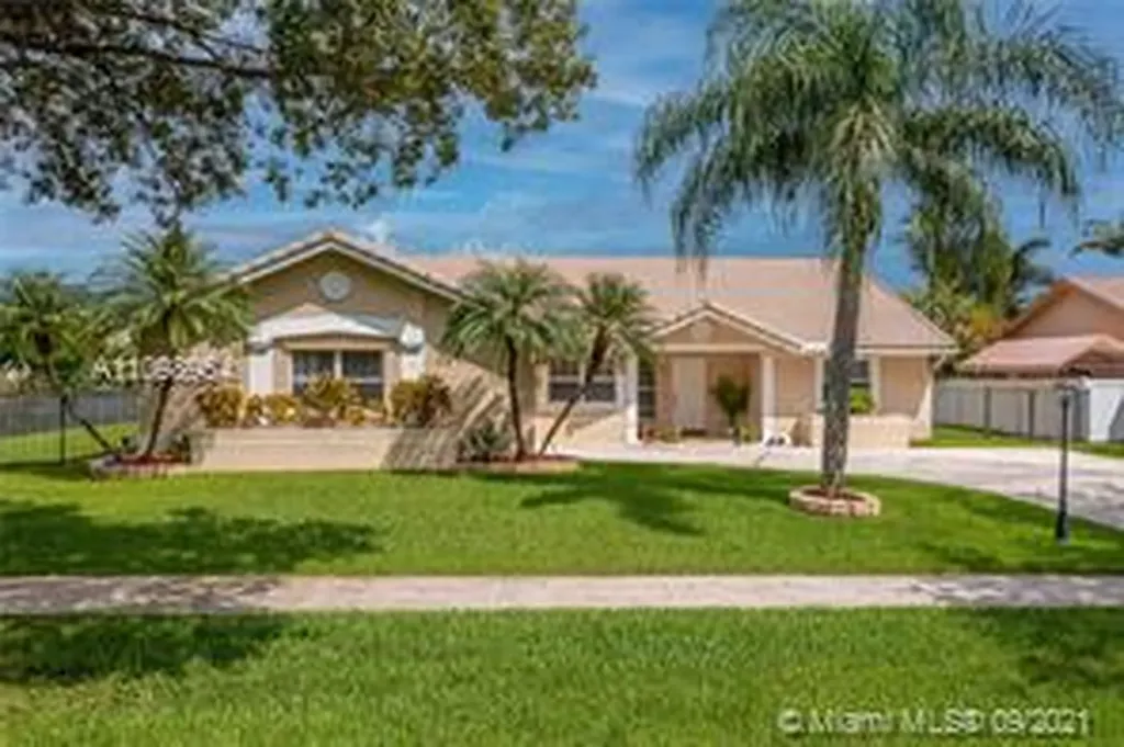 15661 Huntridge Road Davie FL 33331