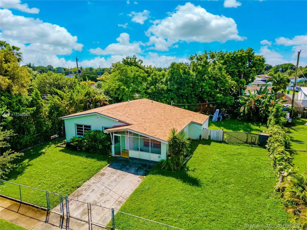 9930 Martinique Drive Cutler Bay FL 33189