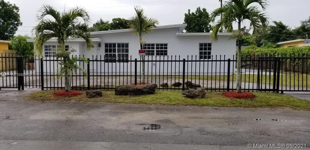 2125 NW 123rd Street Miami FL 33167