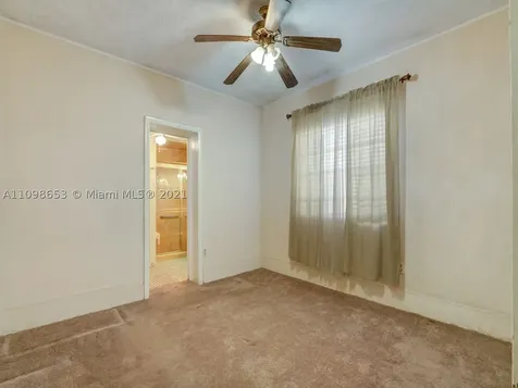 43 NW 48th Place Miami FL 33126