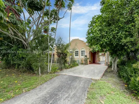 43 NW 48th Place Miami FL 33126