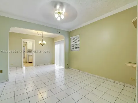 43 NW 48th Place Miami FL 33126