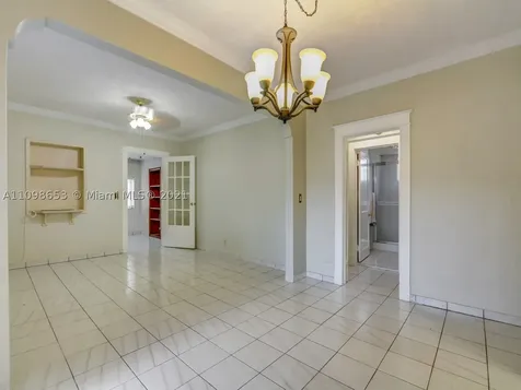 43 NW 48th Place Miami FL 33126