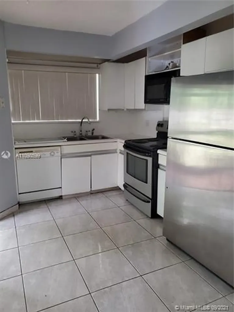 11121 SW 13th Street Pembroke Pines FL 33025