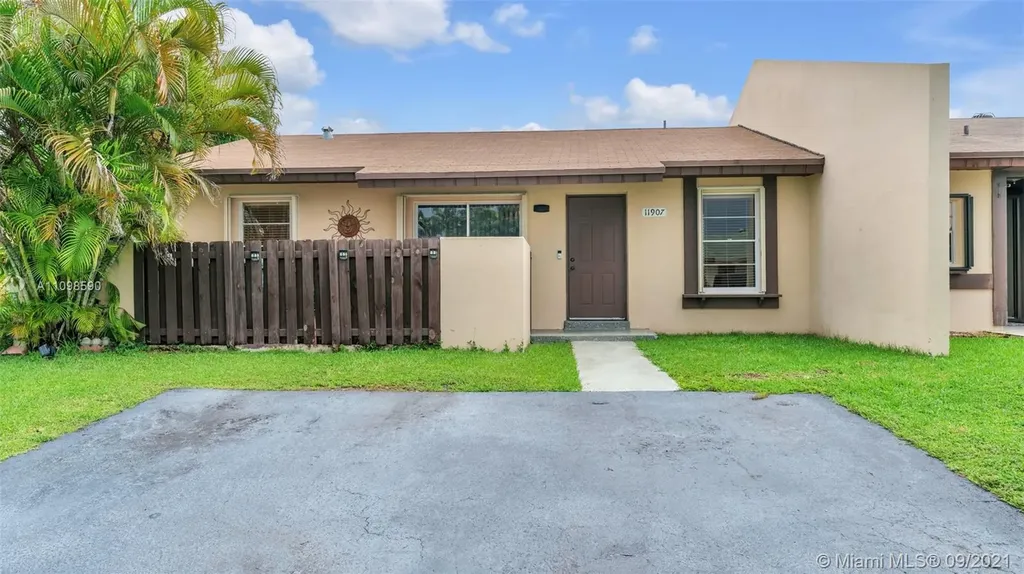 11907 SW 110th Street Circle E Miami FL 33186
