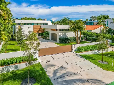 3175 Prairie Avenue Miami Beach FL 33140