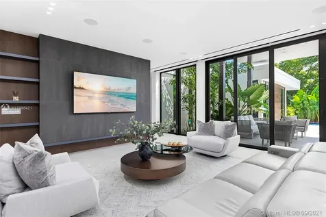 3175 Prairie Avenue Miami Beach FL 33140