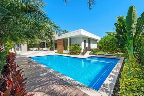 3175 Prairie Avenue Miami Beach FL 33140