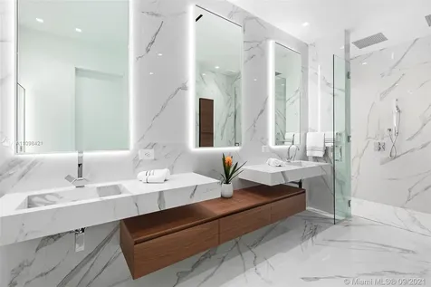 3175 Prairie Avenue Miami Beach FL 33140