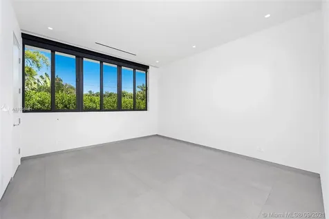 3175 Prairie Avenue Miami Beach FL 33140