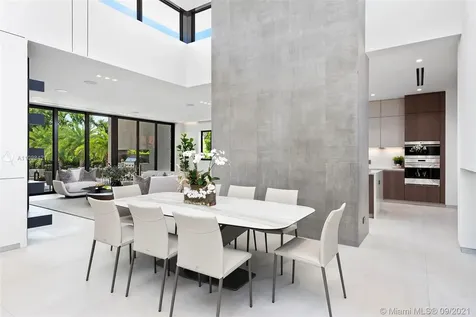 3175 Prairie Avenue Miami Beach FL 33140
