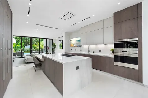 3175 Prairie Avenue Miami Beach FL 33140