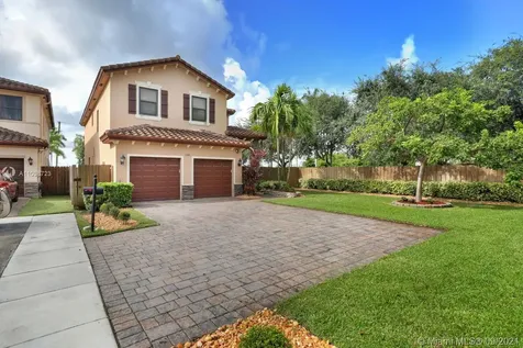 3300 SE 7th Court Homestead FL 33033
