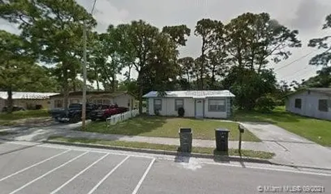 704 N 29th Street Fort Pierce FL 34947