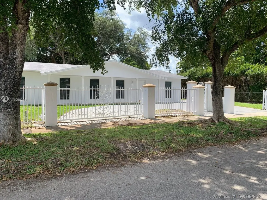 10620 SW 152nd Terrace Miami FL 33157