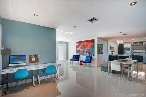 8835 Carlyle Avenue Surfside FL 33154
