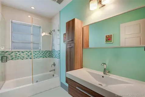 8835 Carlyle Avenue Surfside FL 33154