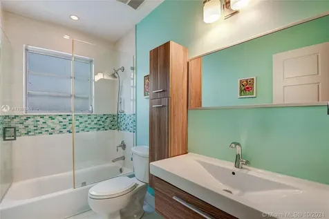 8835 Carlyle Avenue Surfside FL 33154