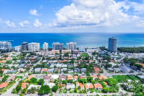 8835 Carlyle Avenue Surfside FL 33154