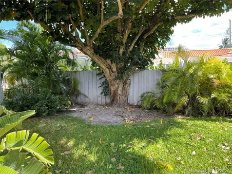 8835 Carlyle Avenue Surfside FL 33154