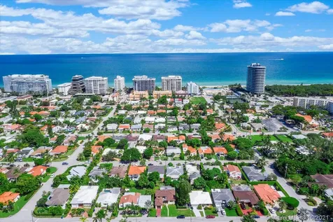 8835 Carlyle Avenue Surfside FL 33154