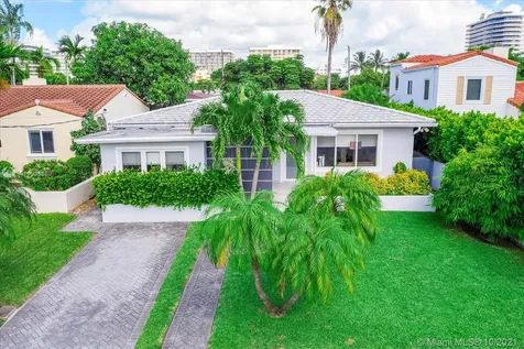 8835 Carlyle Avenue Surfside FL 33154