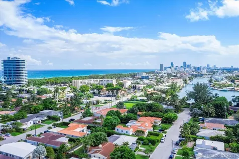 8835 Carlyle Avenue Surfside FL 33154