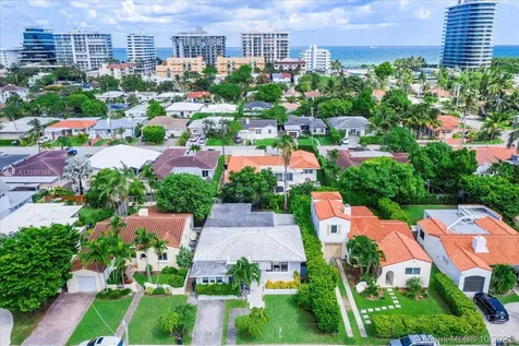 8835 Carlyle Avenue Surfside FL 33154