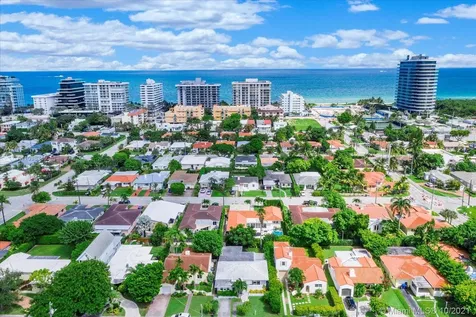 8835 Carlyle Avenue Surfside FL 33154
