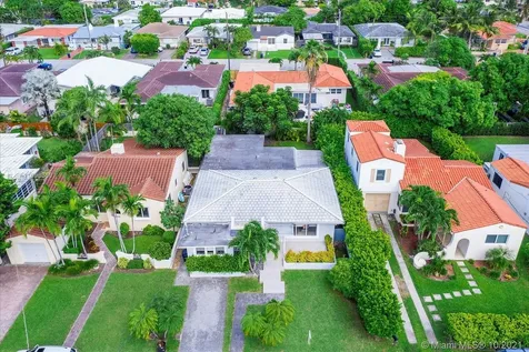 8835 Carlyle Avenue Surfside FL 33154