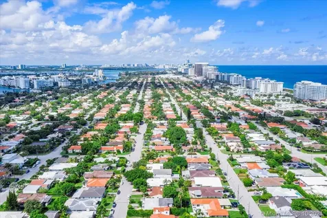 8835 Carlyle Avenue Surfside FL 33154