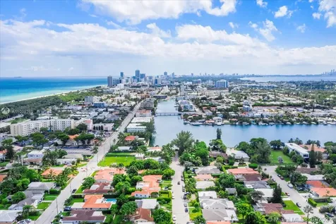 8835 Carlyle Avenue Surfside FL 33154