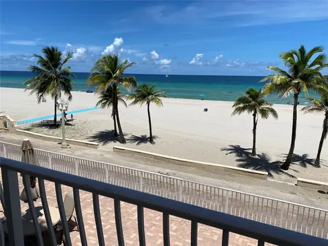 300 Oregon Street Hollywood FL 33019