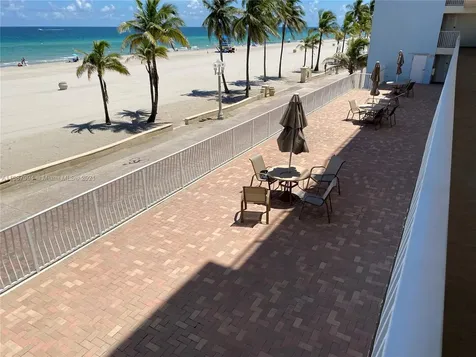300 Oregon Street Hollywood FL 33019