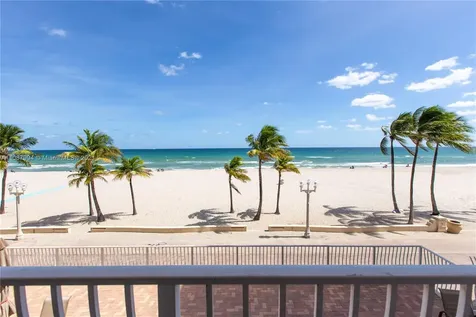 300 Oregon Street Hollywood FL 33019