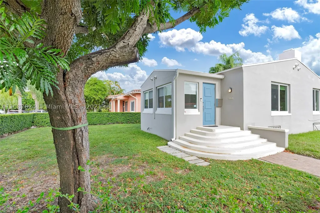 2492 SW 23rd Street Miami FL 33145