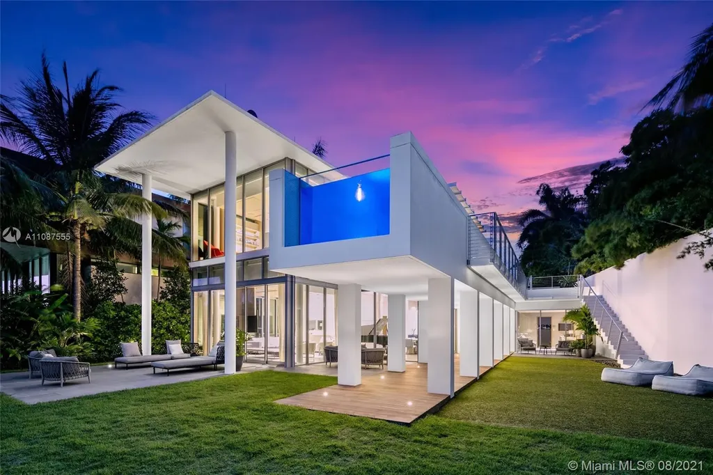 21 E San Marino Drive Miami Beach FL 33139