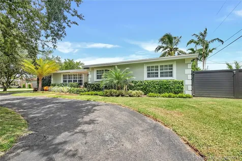 9299 SW 166th Terrace Palmetto Bay FL 33157
