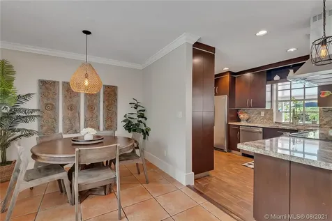 9299 SW 166th Terrace Palmetto Bay FL 33157