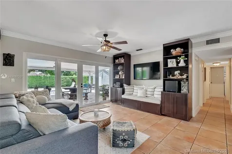 9299 SW 166th Terrace Palmetto Bay FL 33157