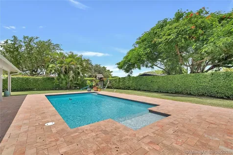 9299 SW 166th Terrace Palmetto Bay FL 33157