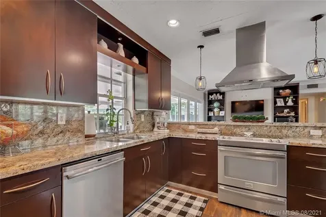 9299 SW 166th Terrace Palmetto Bay FL 33157