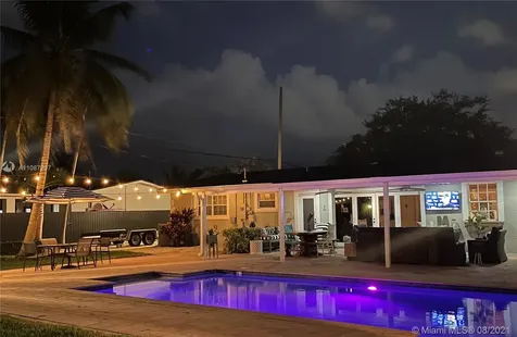 9299 SW 166th Terrace Palmetto Bay FL 33157