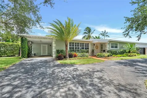 9299 SW 166th Terrace Palmetto Bay FL 33157